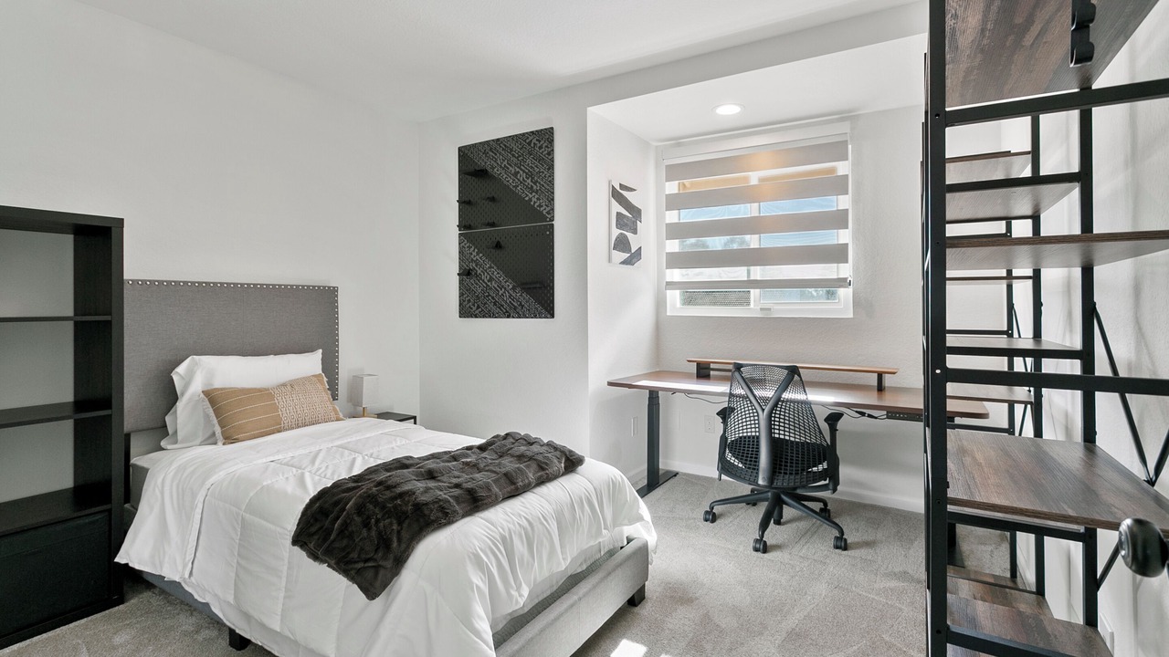 Photo of Bedroom in Mira Mesa