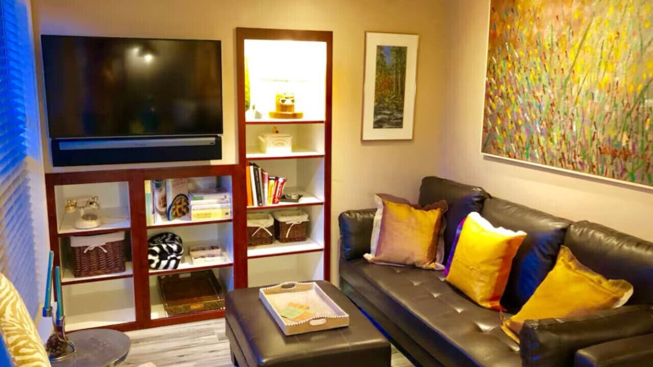 Photo of Livingroom in Southwest Bend