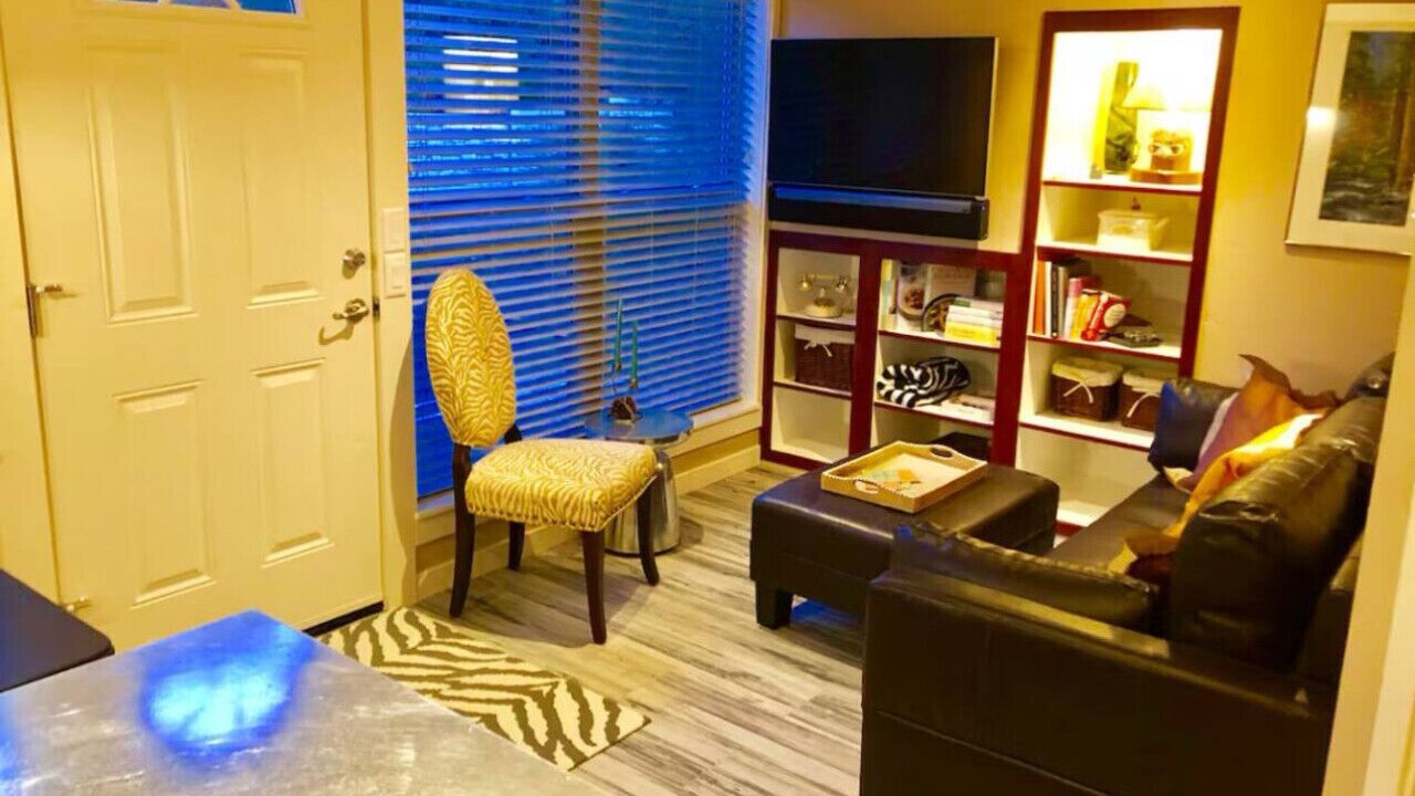 Photo of Livingroom in Southwest Bend