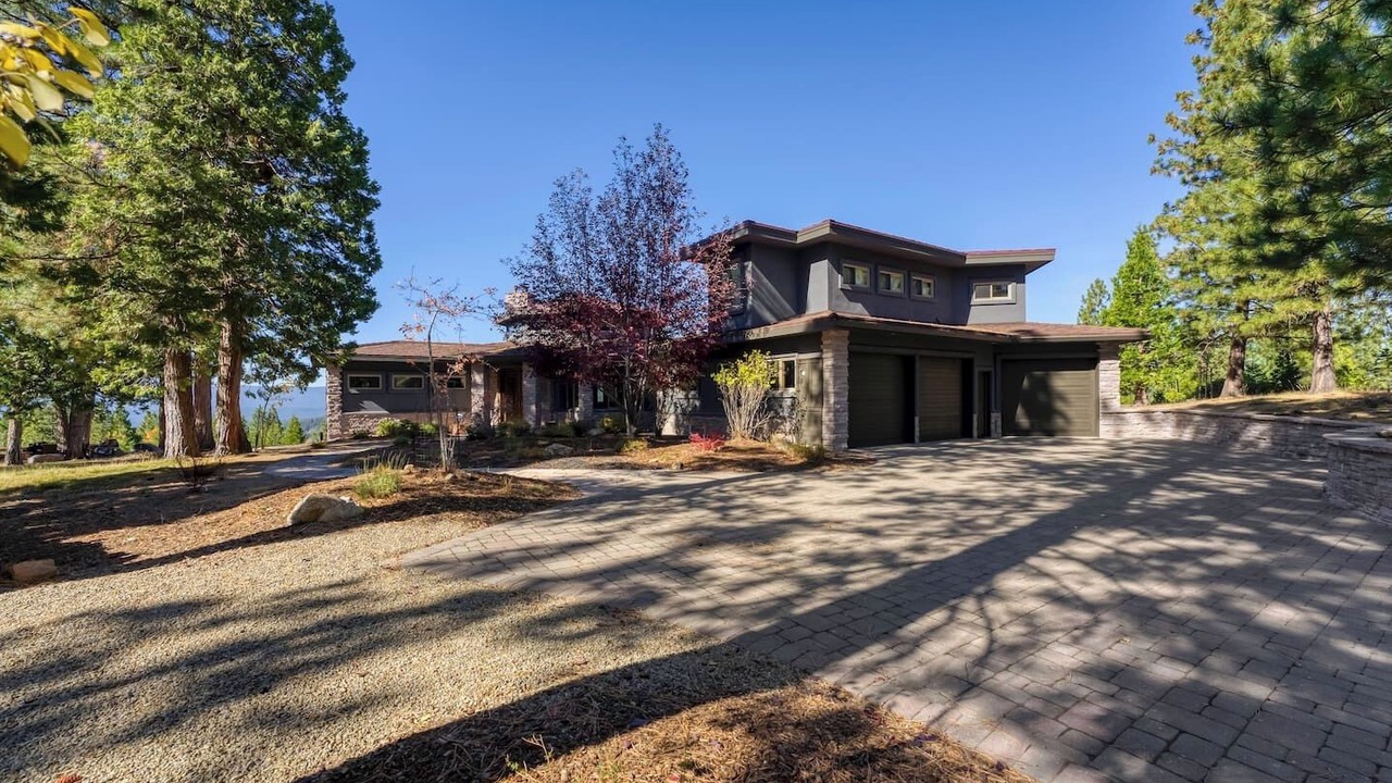 Photo of Outdoor in Gold Mountain