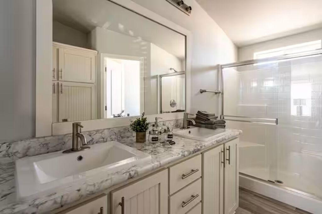 Photo of Bathroom in Willow Beach