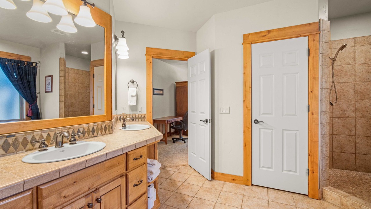 Photo of Bathroom in Deer Park