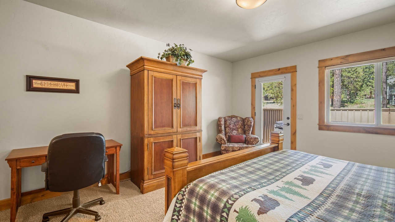 Photo of Bedroom in Deer Park