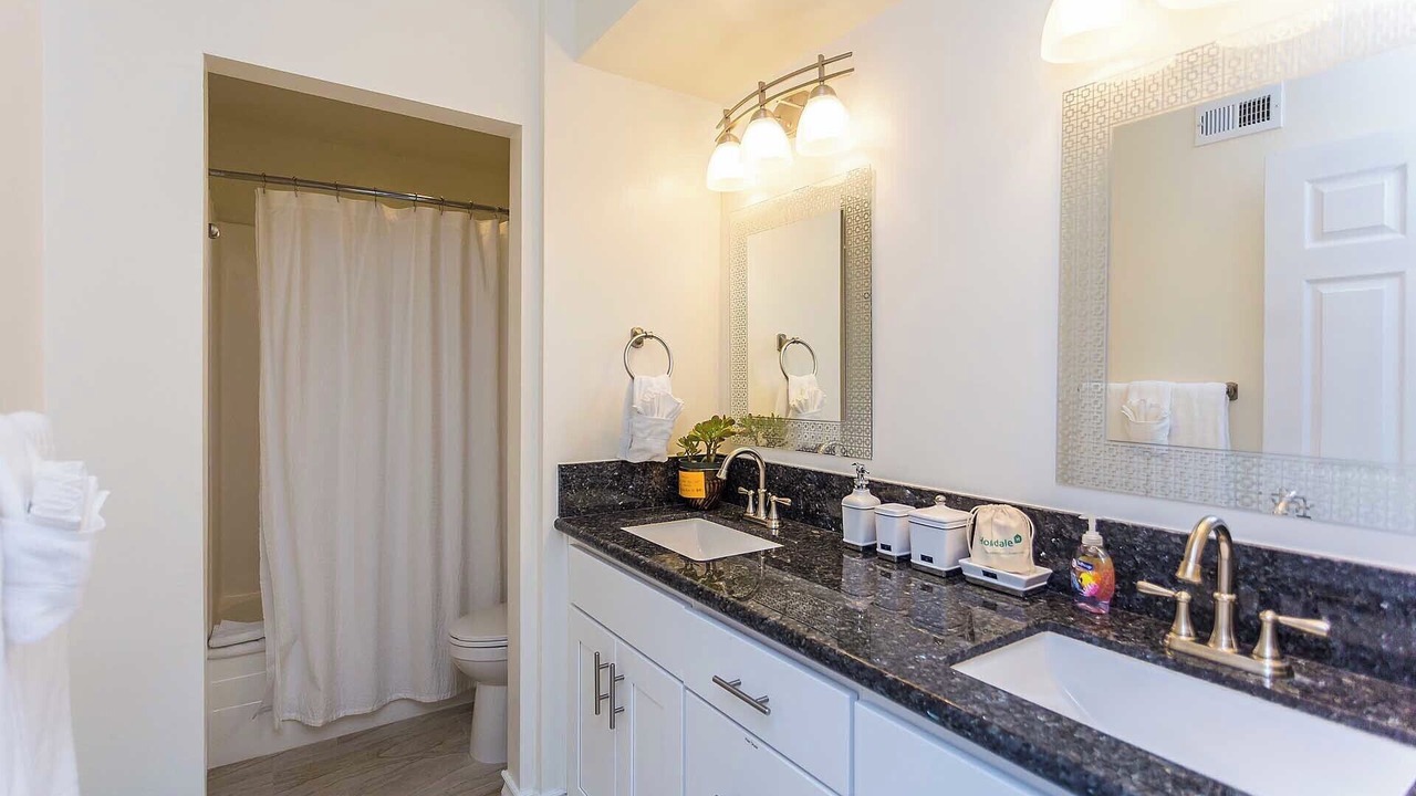 Photo of Bathroom in University Park
