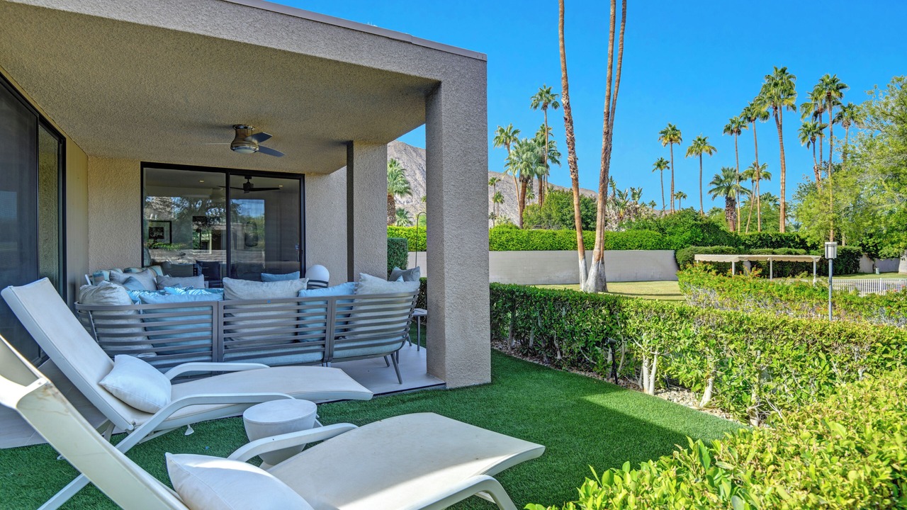 Photo of Patio Balcony in Twin Palms