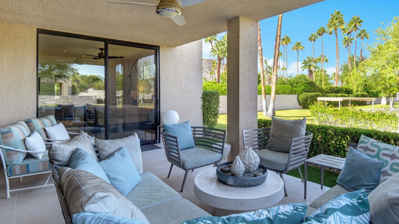 Photo of Patio Balcony in Twin Palms