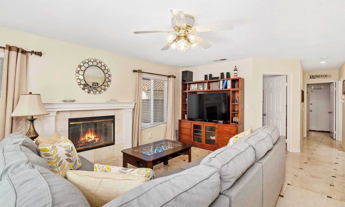 Photo of Livingroom in Rancho Penasquitos