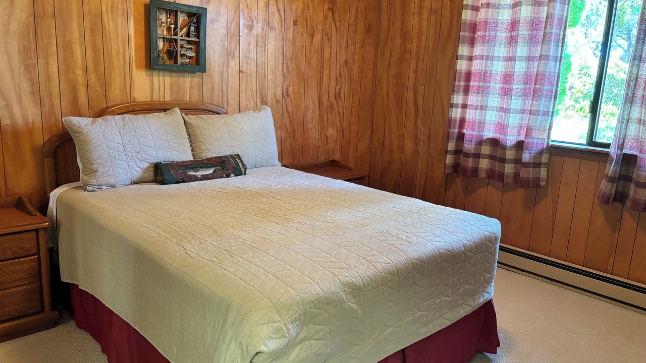 Photo of Bedroom in Gold Beach