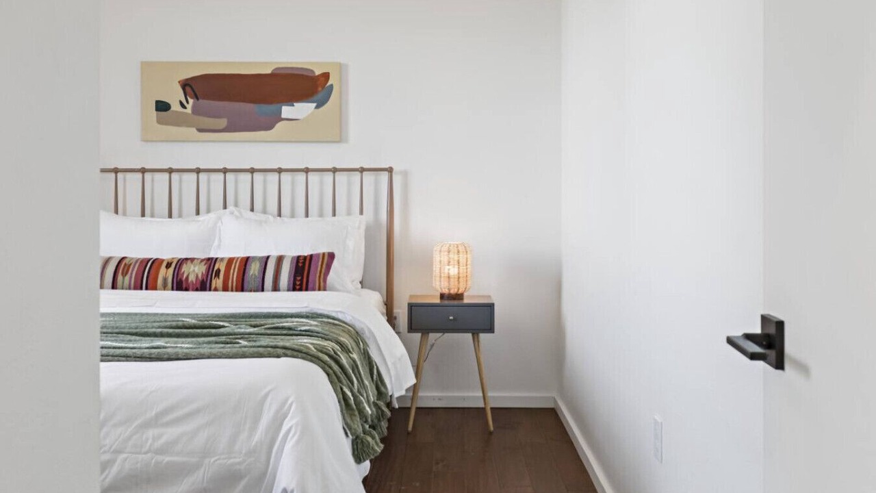 Photo of Bedroom in Downtown