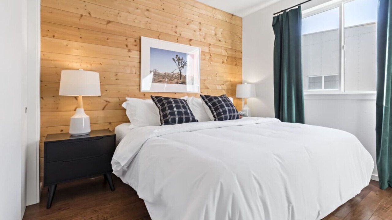 Photo of Bedroom in Downtown