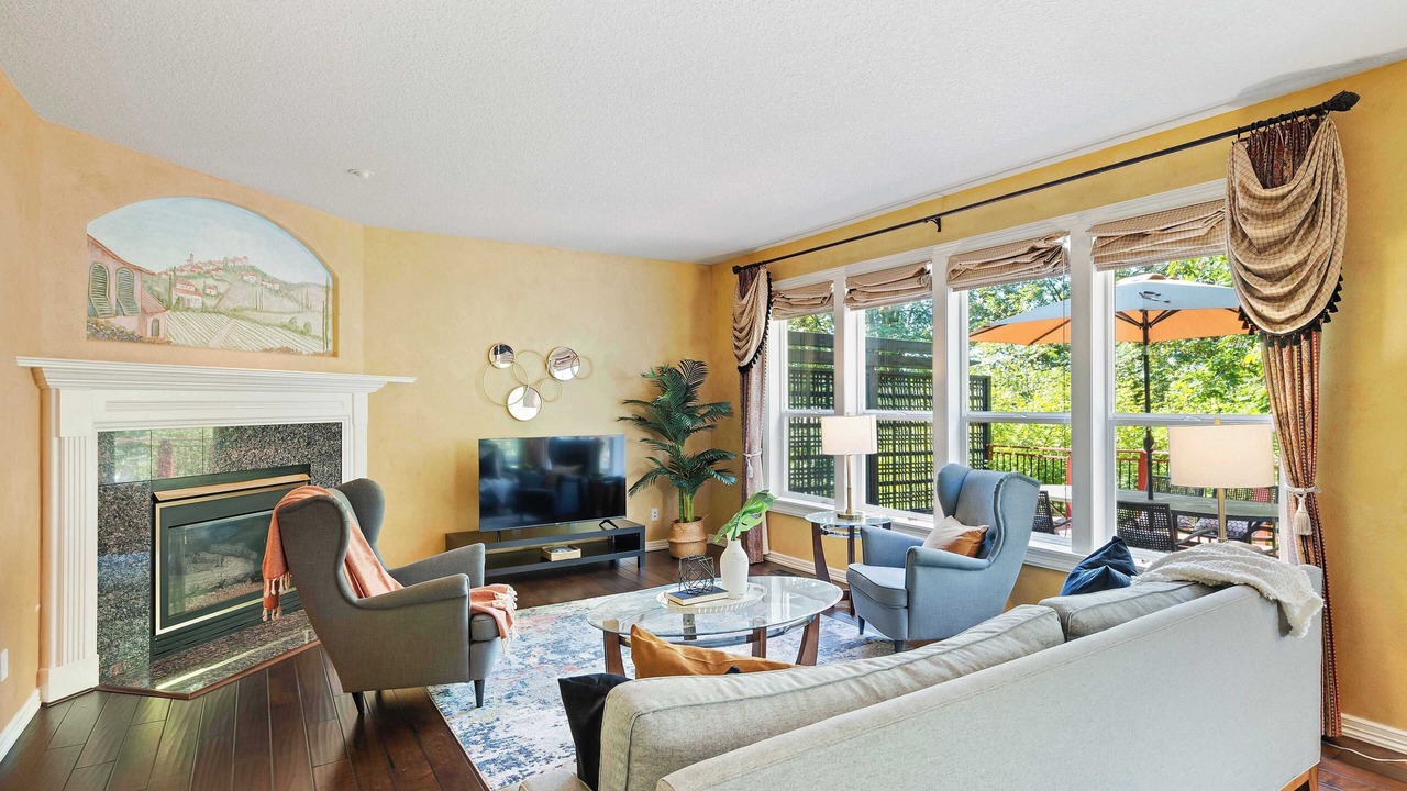 Photo of Livingroom in Northwest Portland