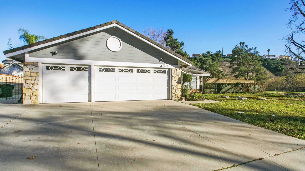 Photo of Outdoor in Walnut