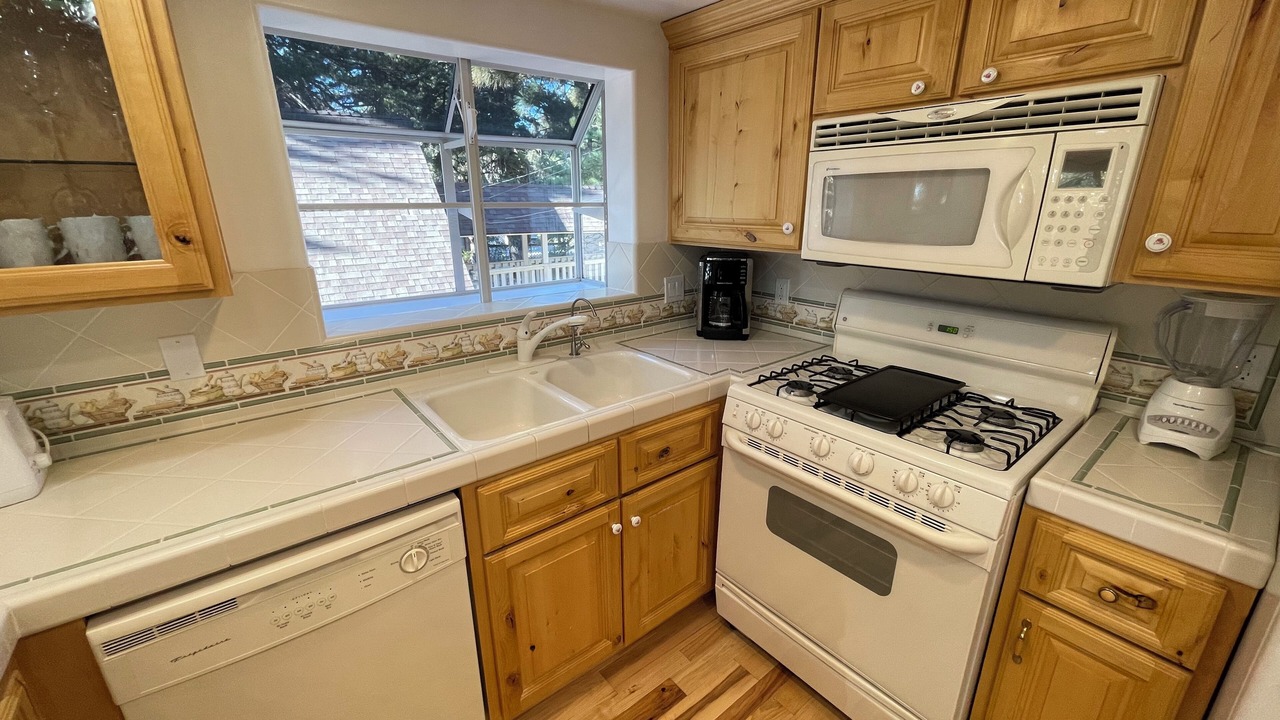 Photo of Kitchen in Running Springs