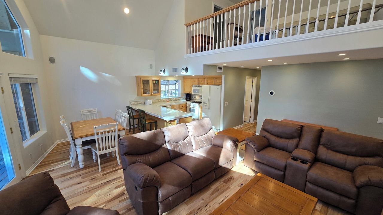 Photo of Bedroom in Running Springs