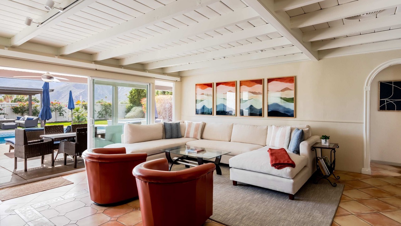 Photo of Livingroom in The Movie Colony
