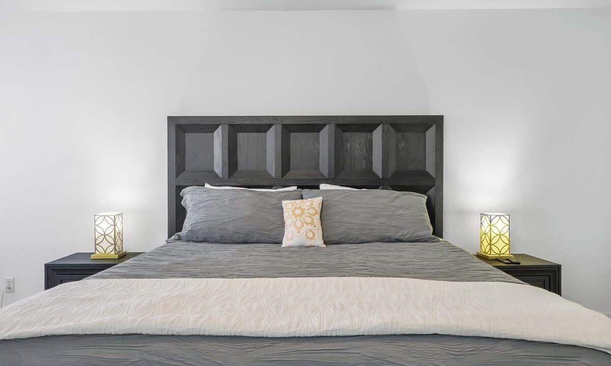 Photo of Bedroom in Spring Valley