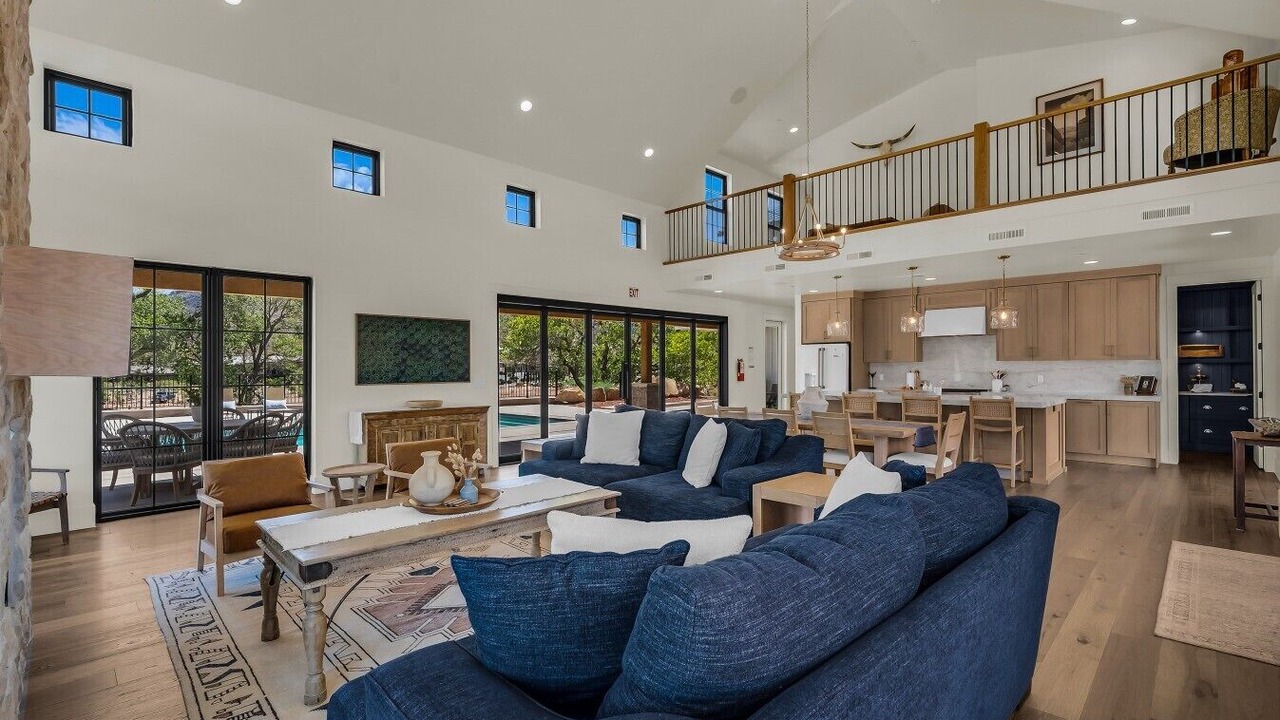 Photo of Livingroom in Virgin