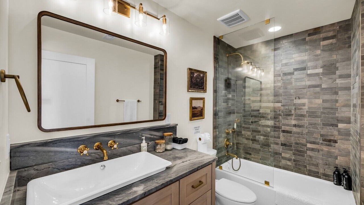 Photo of Bathroom in Virgin
