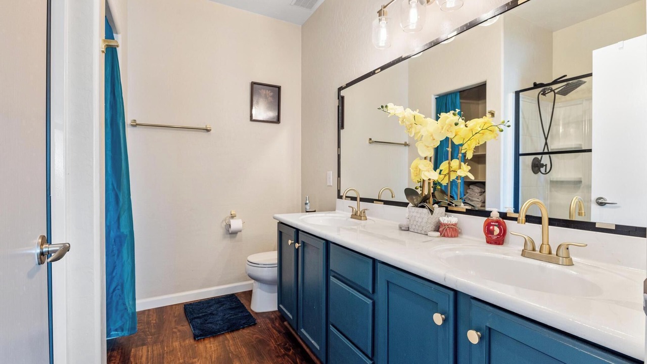 Photo of Bathroom in North Las Vegas