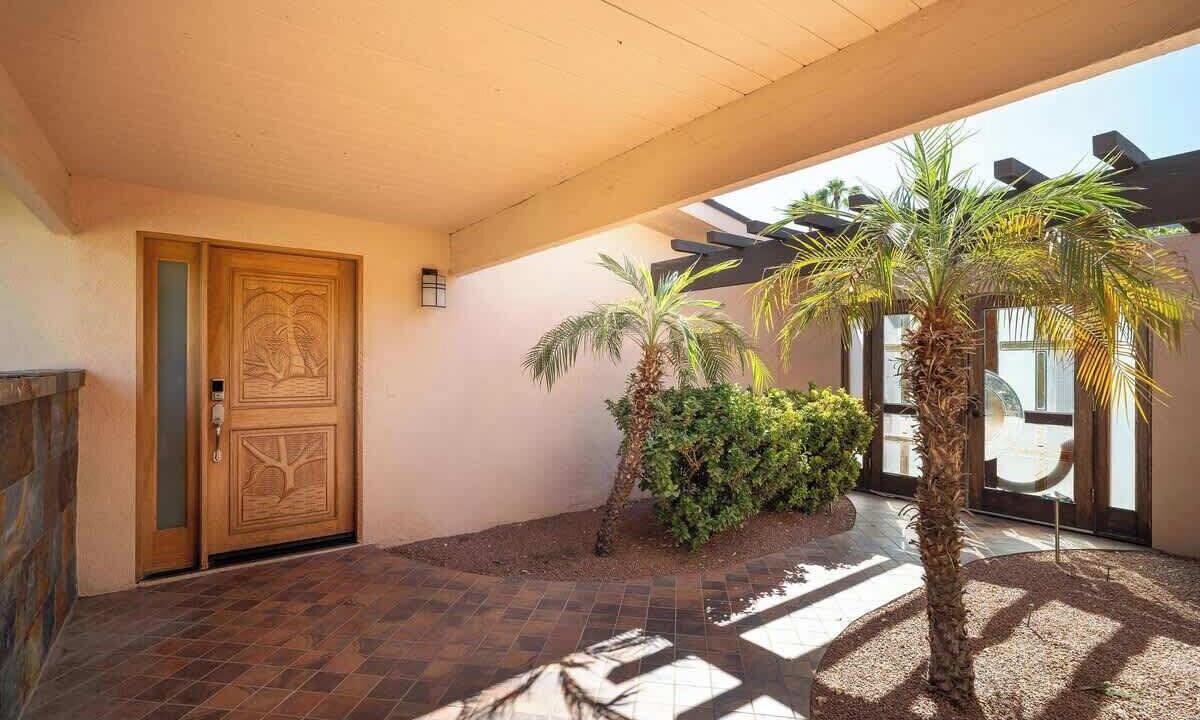 Photo of Patio Balcony in Magnesia Falls Cove