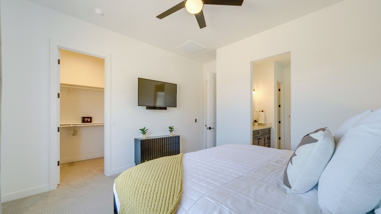 Photo of Bedroom in Rimrock