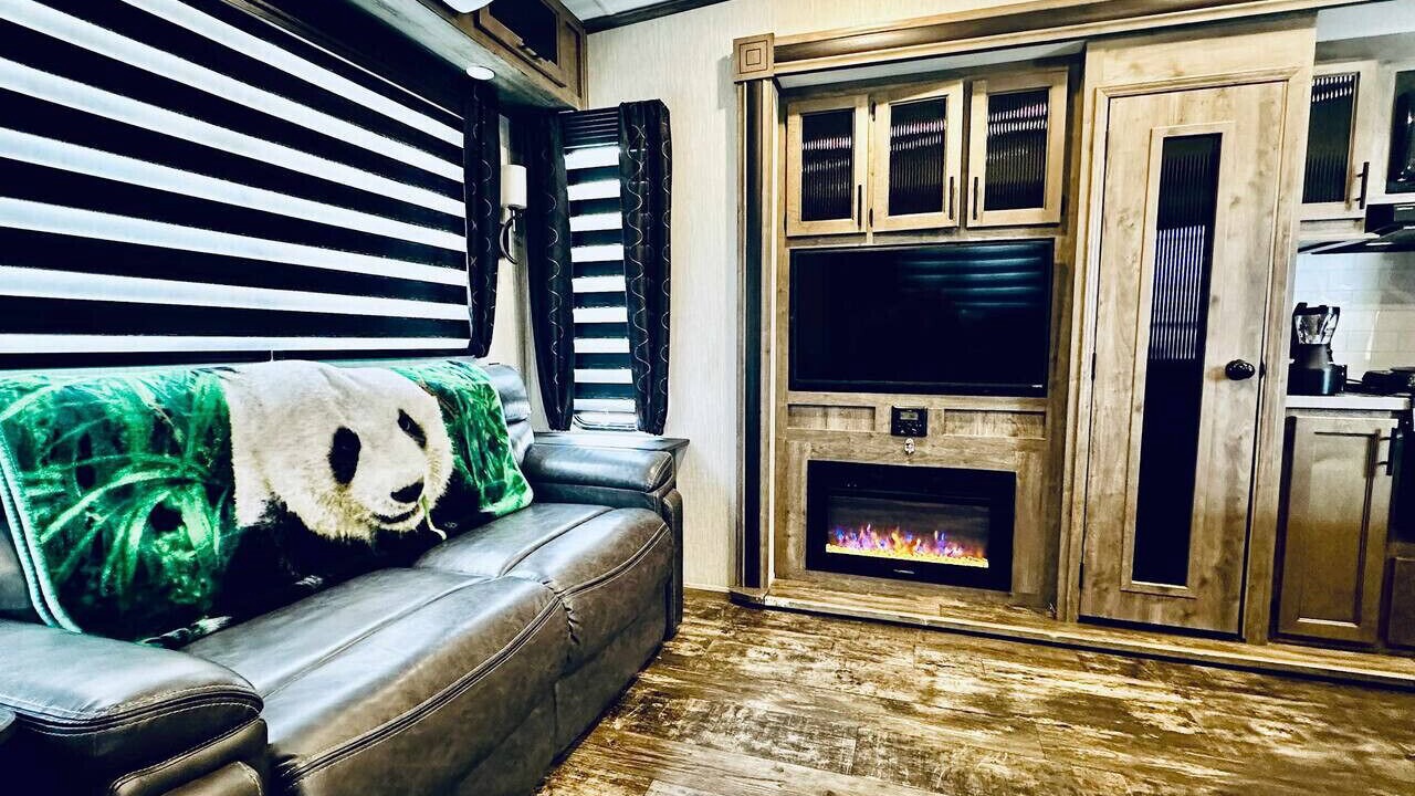 Photo of Livingroom in Ahwahnee