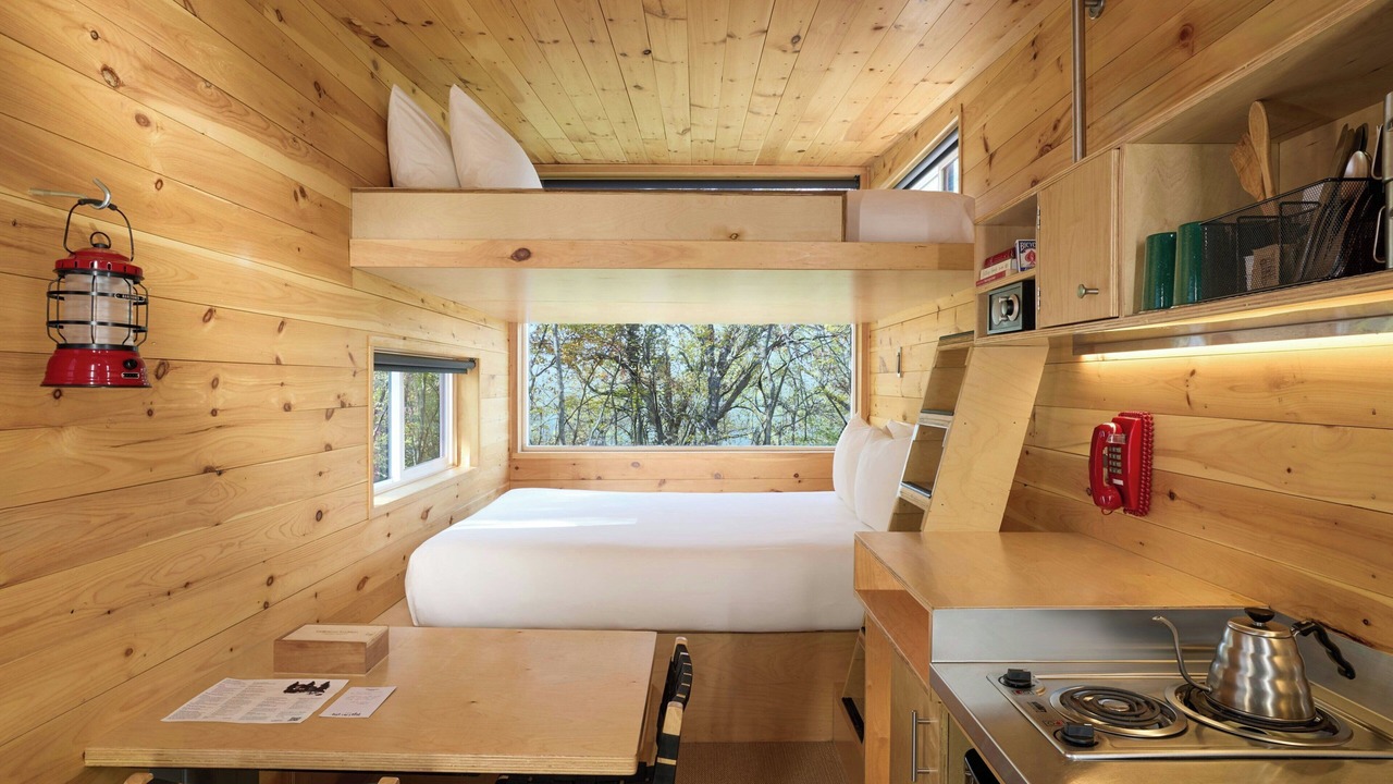 Photo of Bedroom in Running Springs