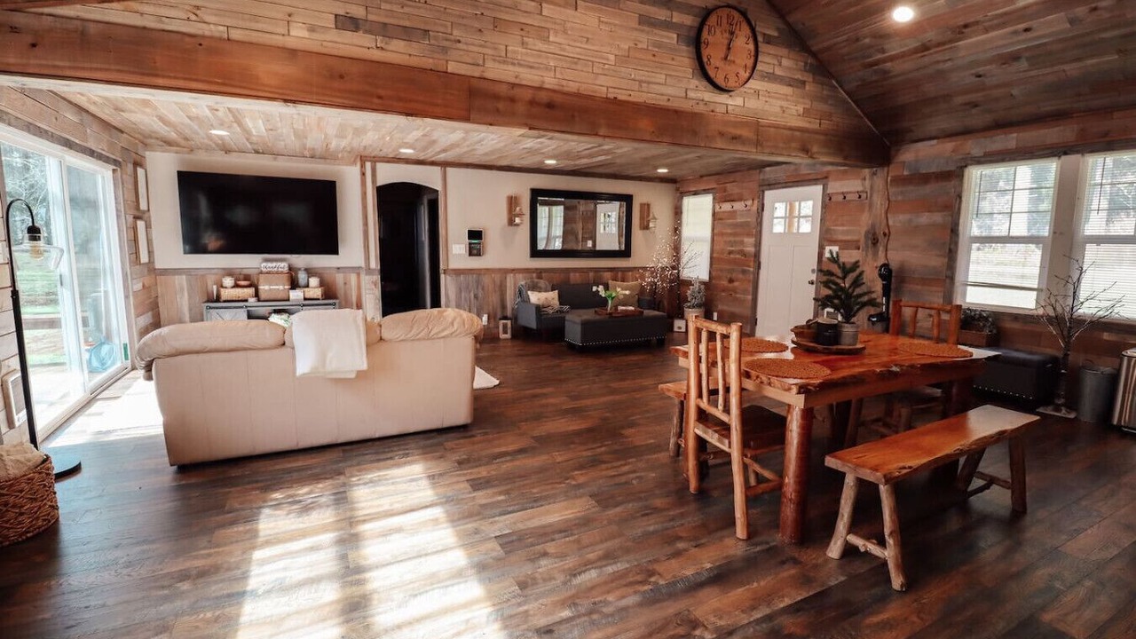 Photo of Livingroom in Raymond