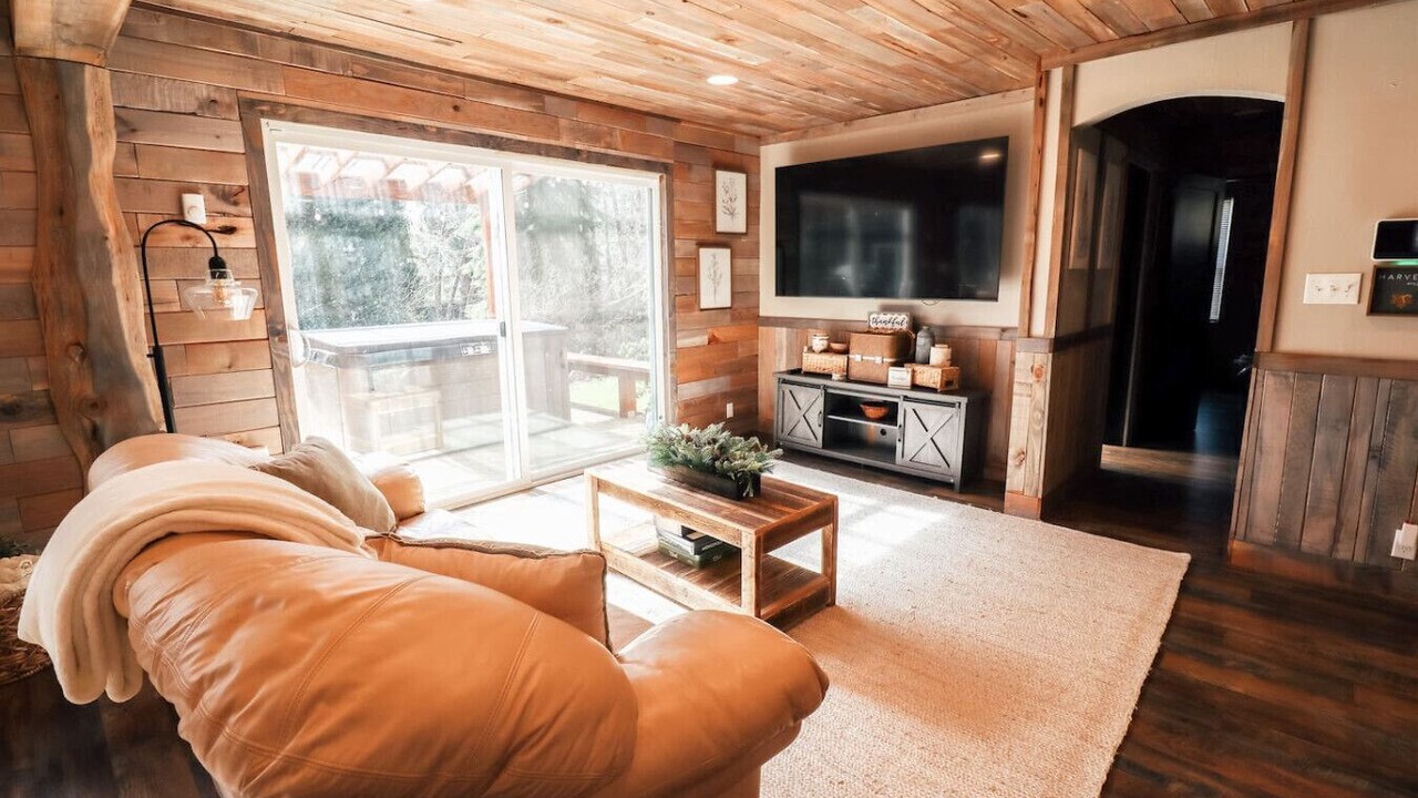Photo of Livingroom in Raymond