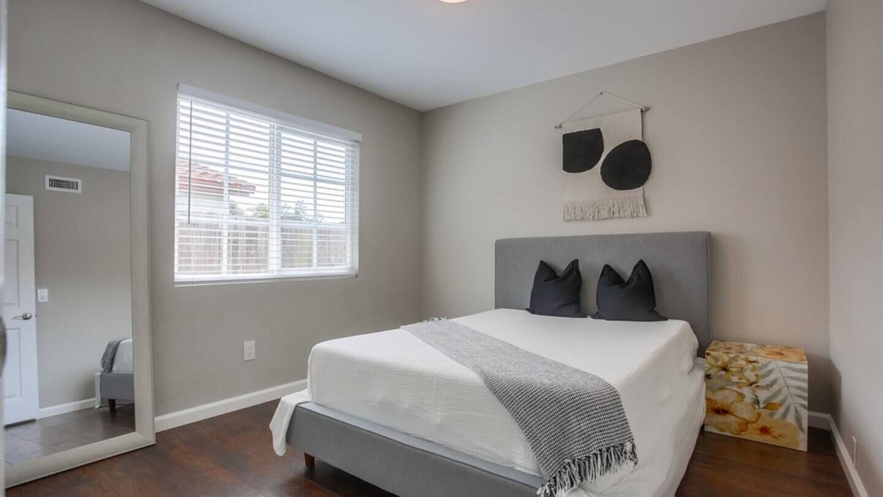 Photo of Bedroom in Mira Mesa