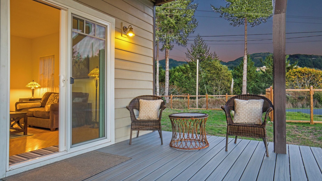 Photo of Patio Balcony in Shelter Cove