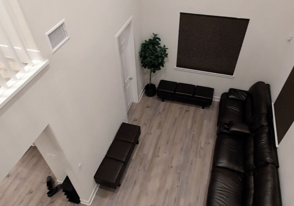 Photo of Livingroom in Pomona