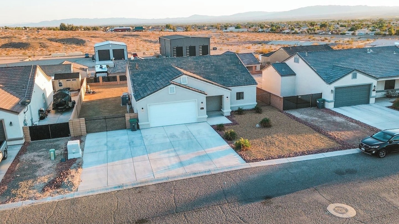 Photo of Others in Fort Mohave