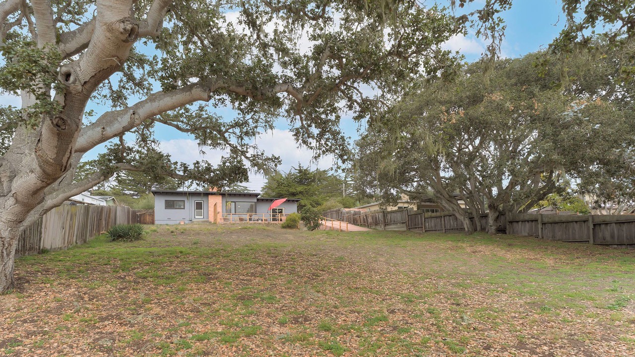Photo of Others in Del Rey Oaks