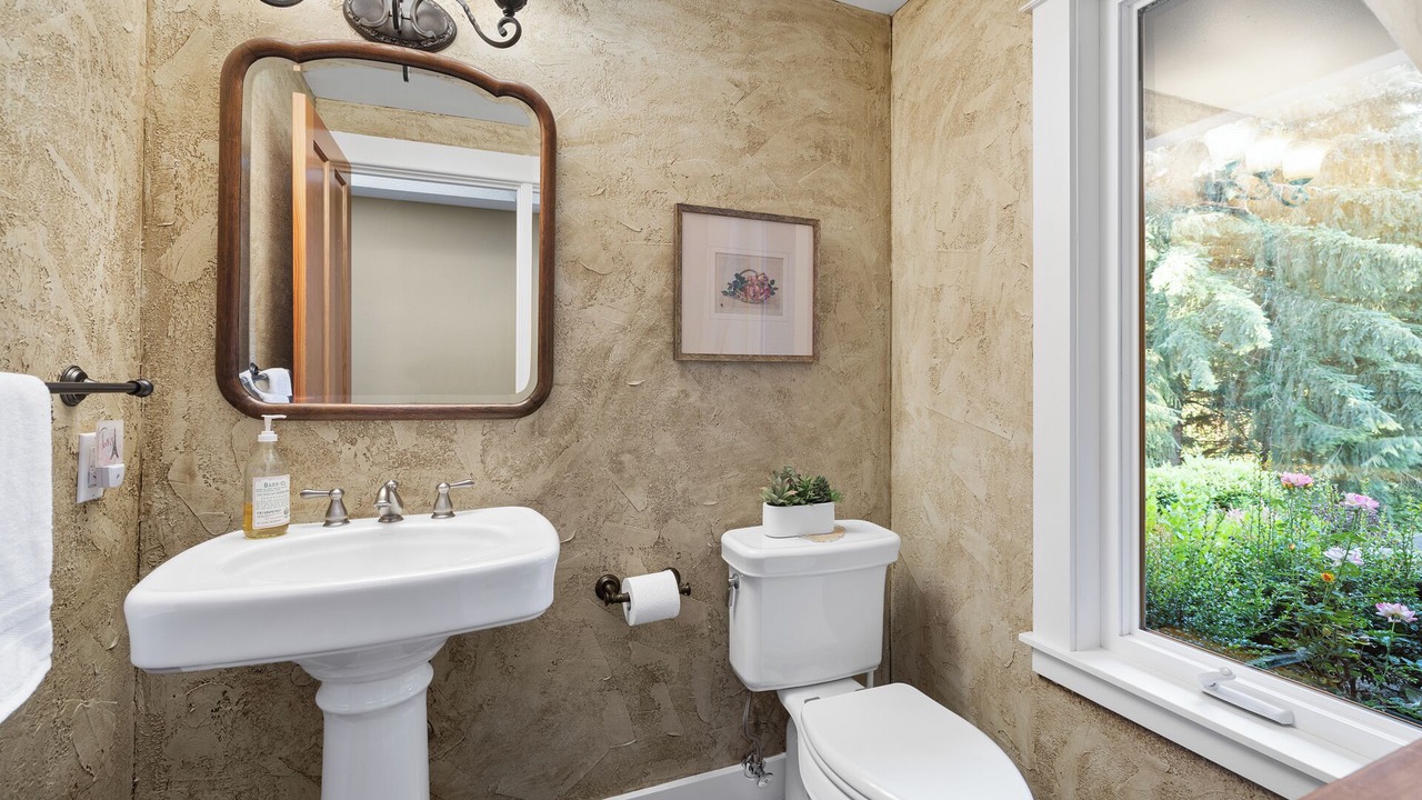 Photo of Bathroom in Hillsboro