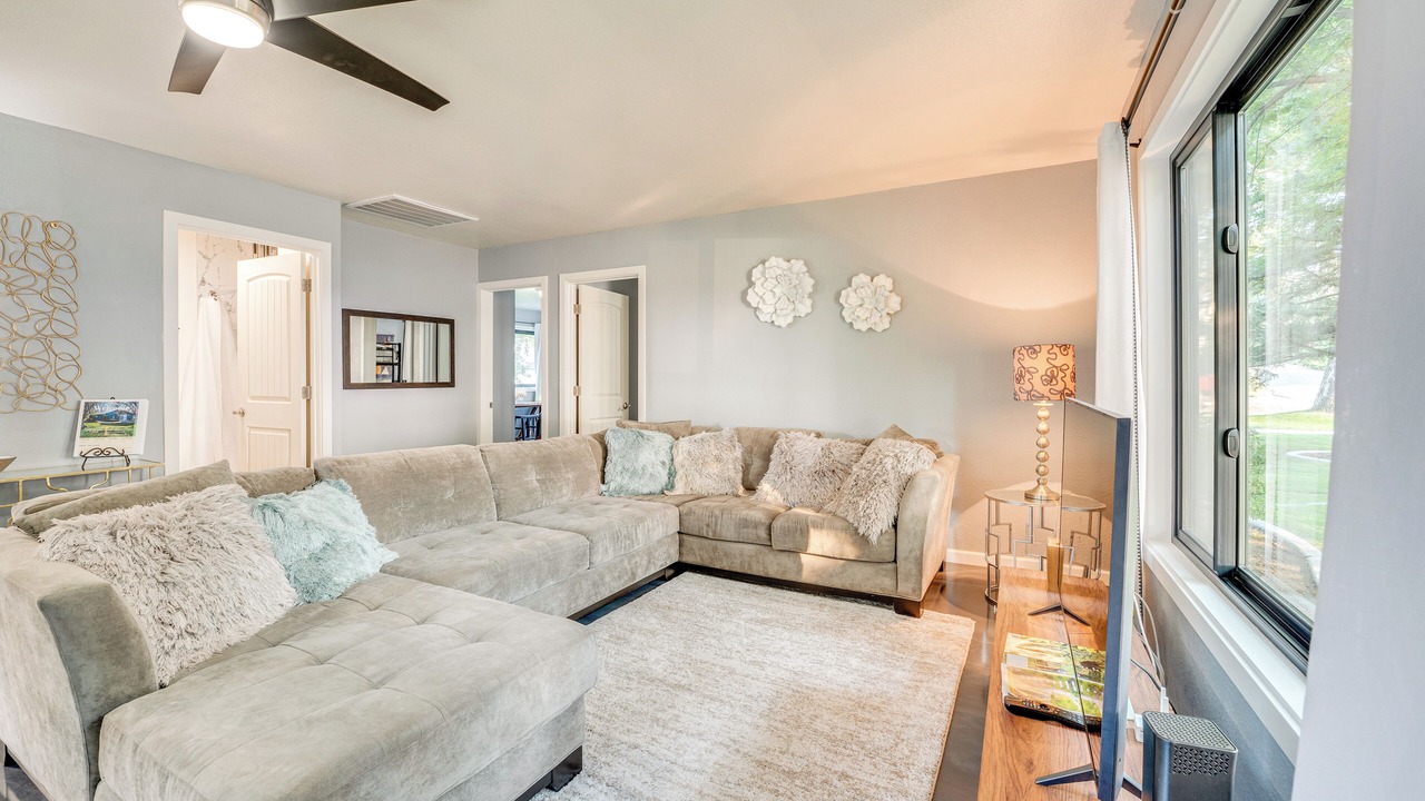 Photo of Livingroom in Prosser