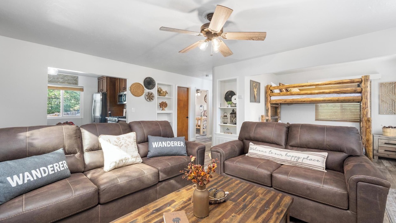 Photo of Livingroom in Julian