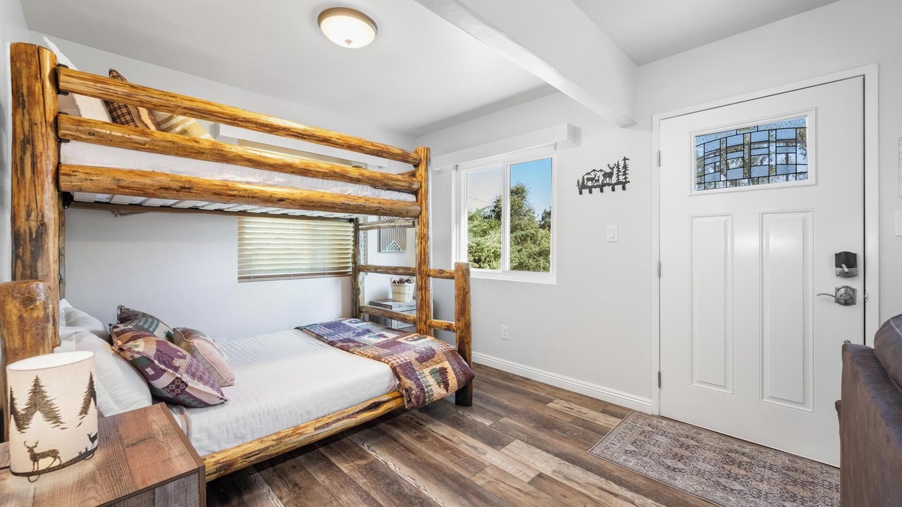 Photo of Bedroom in Julian