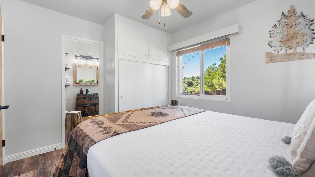 Photo of Bedroom in Julian