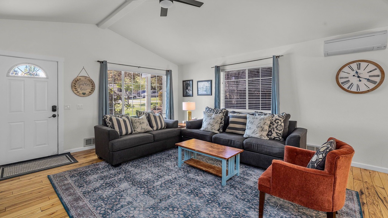 Photo of Livingroom in Orchard District