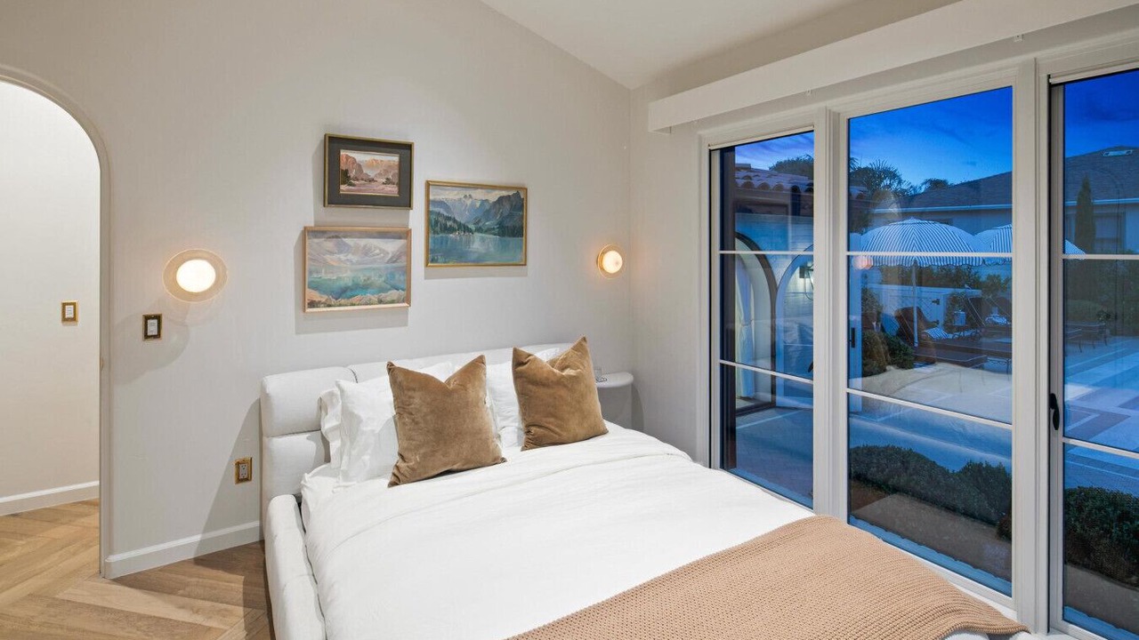 Photo of Bedroom in Olde Solana Beach