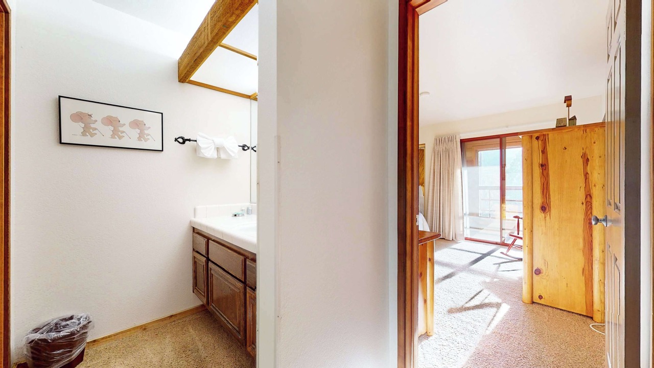 Photo of Bathroom in Mammoth Lakes