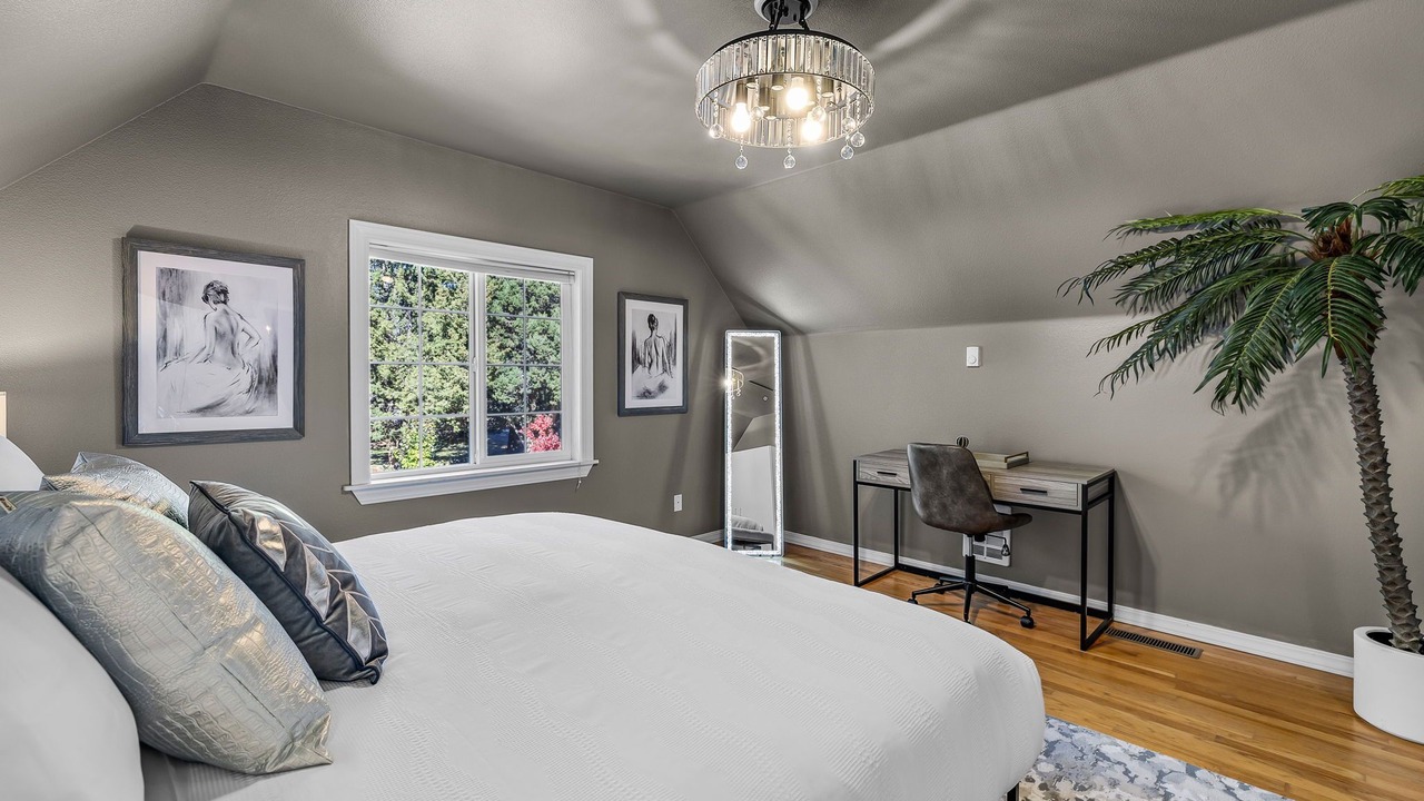 Photo of Bedroom in Old Farm District