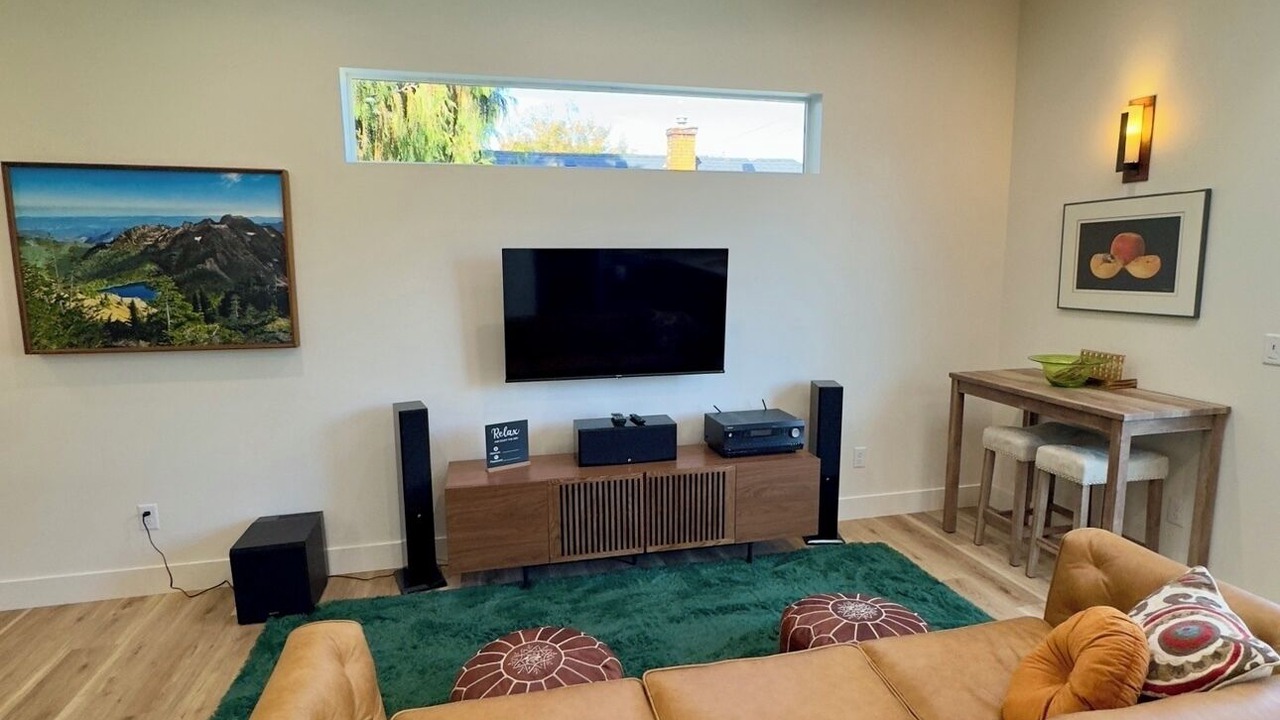 Photo of Livingroom in South Central