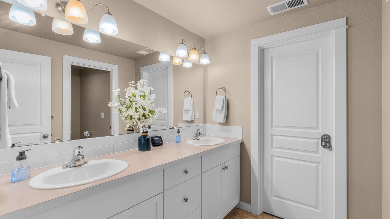 Photo of Bathroom in Orchard District
