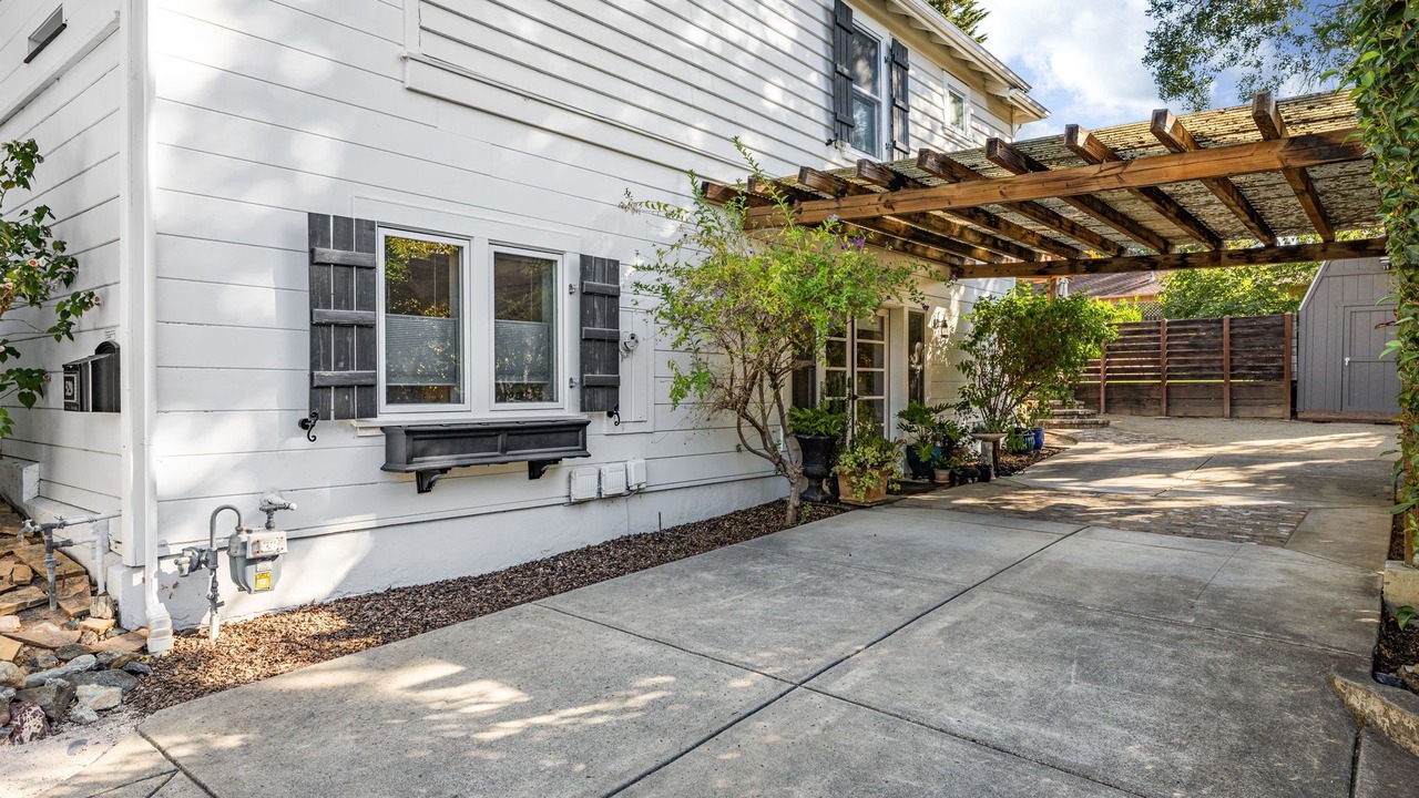 Photo of Outdoor in Freestone