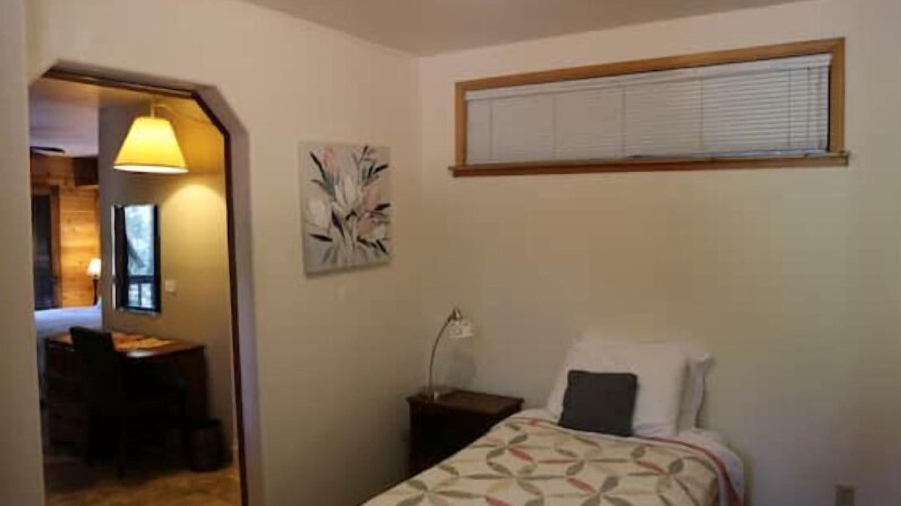 Photo of Bedroom in Garberville