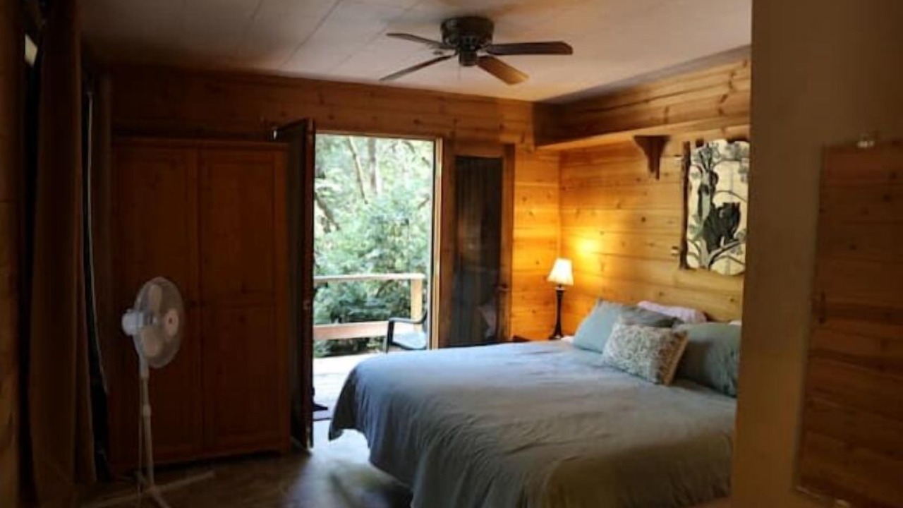 Photo of Bedroom in Garberville