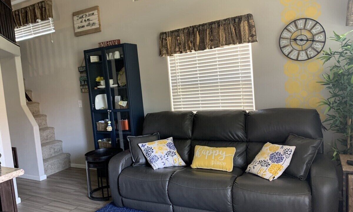 Photo of Livingroom in Parker Strip