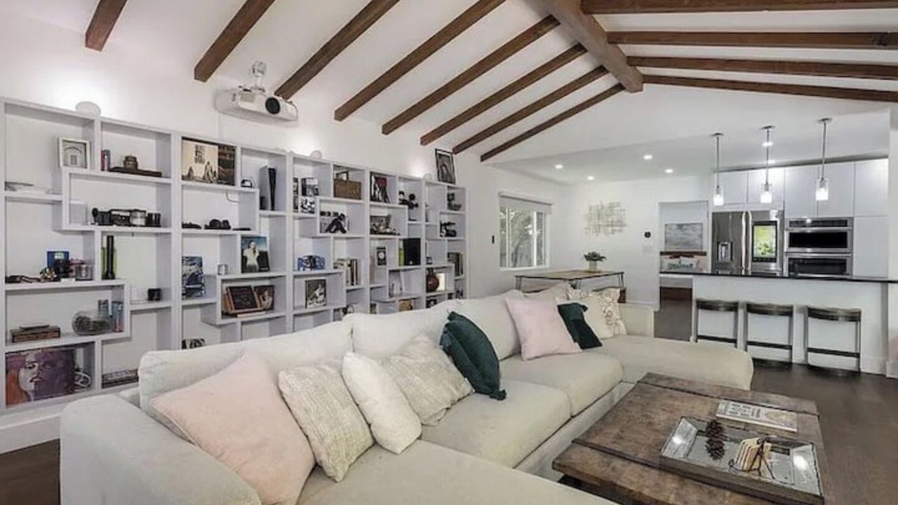 Photo of Livingroom in Hollywood Hills